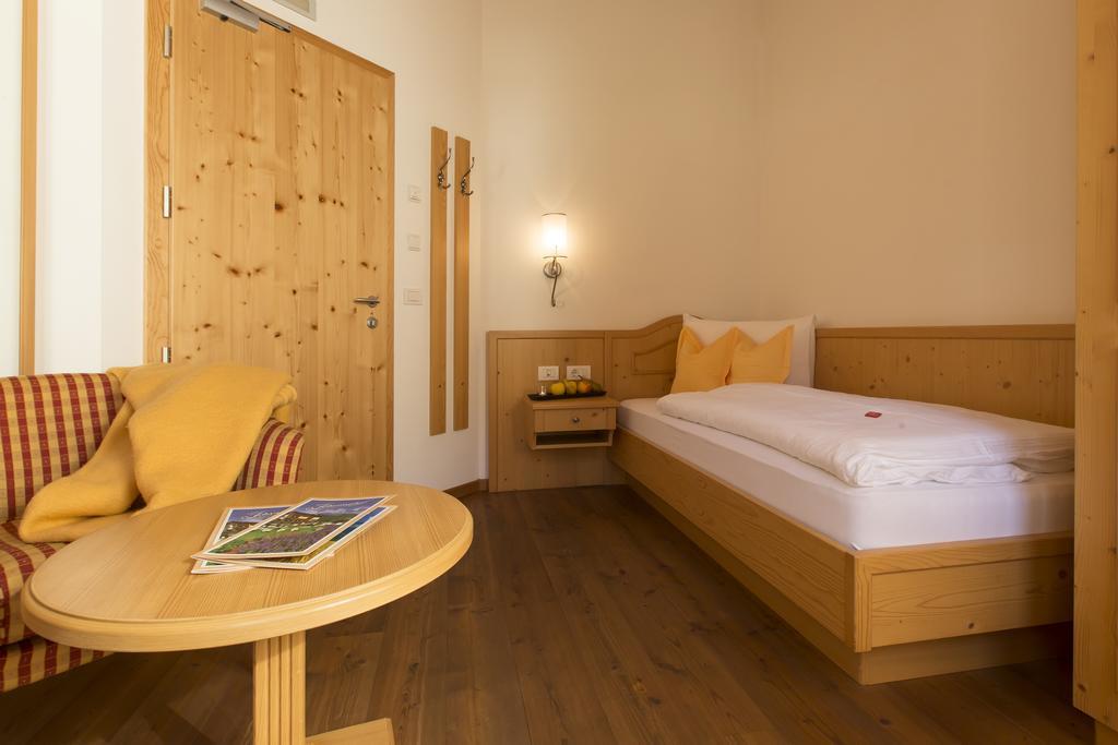 Berghotel Johanneshof Anterselva di Mezzo Exterior foto
